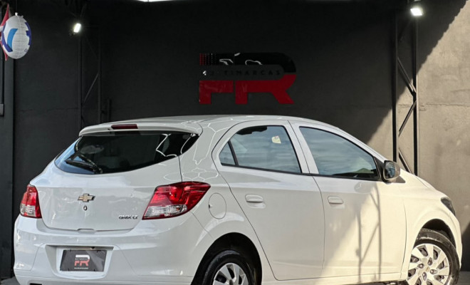GM - Chevrolet ONIX HATCH LT 1.0 8V FlexPower 5p Mec. 2015 Flex-2