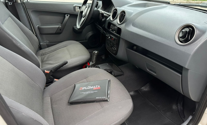 VW Gol Plus 1.0 Mi Total Flex - 2008-6