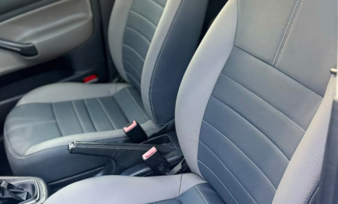 VW - VolksWagen Golf Sportline 1.6 Mi Total Flex 8V 4p 2008 Flex-9