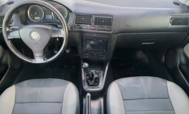 VW - VolksWagen Golf Sportline 1.6 Mi Total Flex 8V 4p 2008 Flex-8