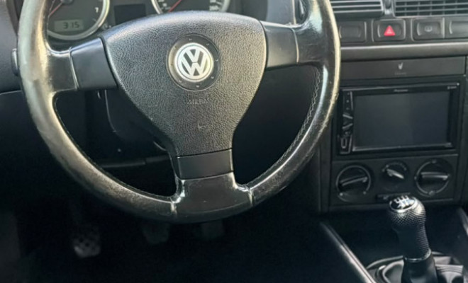 VW - VolksWagen Golf Sportline 1.6 Mi Total Flex 8V 4p 2008 Flex-6