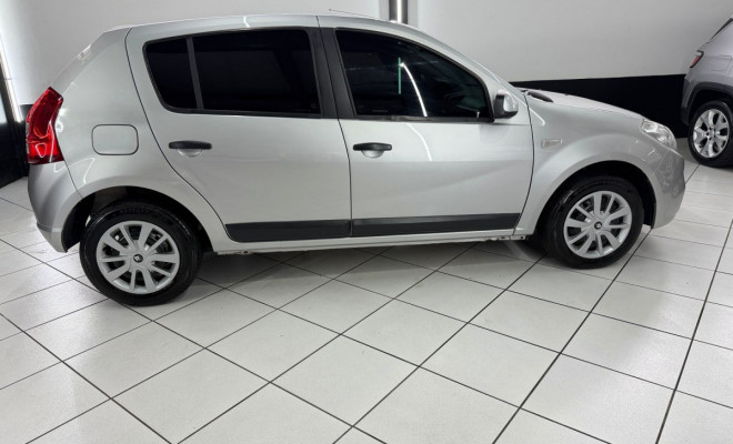 Renault SANDERO Expression Hi-Flex 1.6 8V 5p 2013 Flex-0