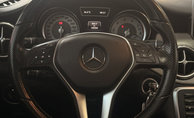 Mercedes-Benz GLA 250 Vision 2.0 TB 16V 211cv Aut. 2015 Gasolina-6