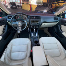 VW - VolksWagen JETTA Highline 2.0 TSI 16V 4p Tiptronic 2012 Flex-7