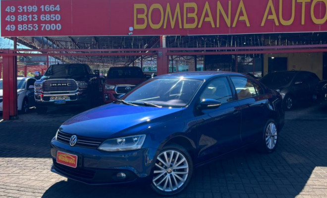 VW - VolksWagen JETTA Highline 2.0 TSI 16V 4p Tiptronic 2012 Flex