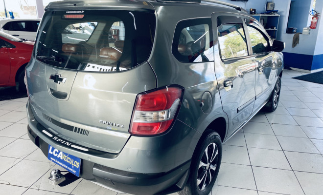 GM - Chevrolet SPIN LTZ 1.8 8V Econo.Flex 5p Aut. 2013 Flex 7 LUGARES-4