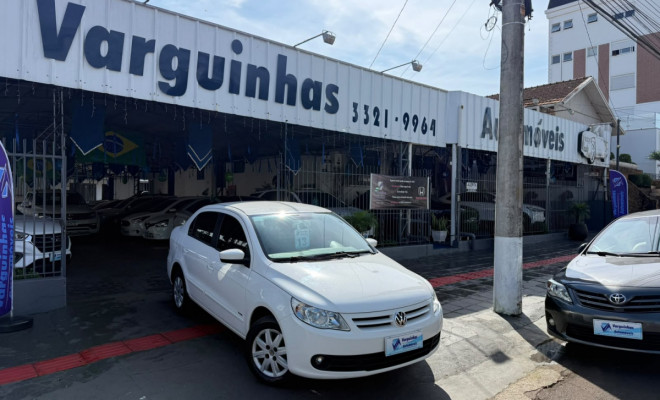 VW - VolksWagen VOYAGE 1.0/1.0 City Mi Total Flex 8V 4p 2013 Flex-1