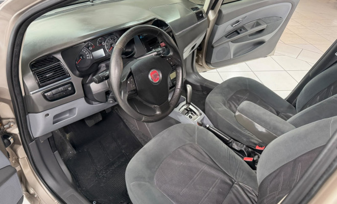 Fiat LINEA ESSENCE Dualogic 1.8 Flex 16V 4p 2013 Flex-0