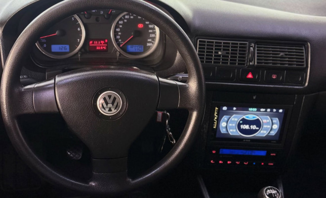 VW - VolksWagen Golf  TECH 1.6 Mi Total Flex 8V 4p 2009-4