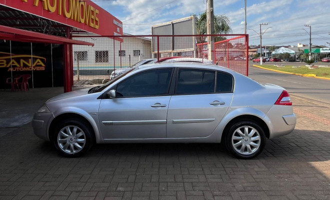 Renault Megane Sedan Dynamique 2.0 16V Aut. 2010 Flex-0