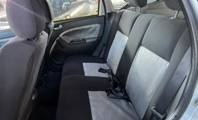 Ford Fiesta Sed. 1.6 8V Flex 4p 2008 Flex-7