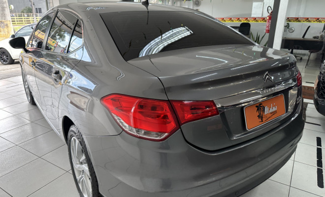 Citroën C4 LOUNGE Tendance 2.0 Aut 2015-2