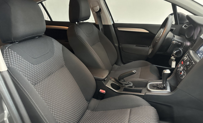 Citroën C4 LOUNGE Tendance 2.0 Aut 2015-9