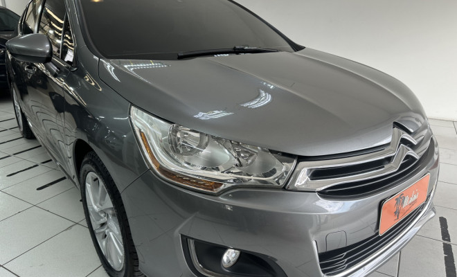 Citroën C4 LOUNGE Tendance 2.0 Aut 2015-1