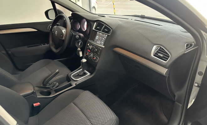 Citroën C4 LOUNGE Tendance 2.0 Aut 2015-7