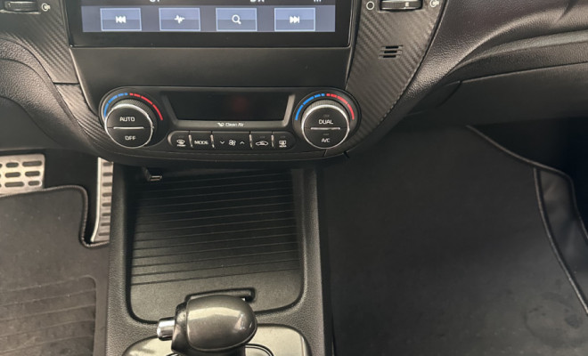 Kia Motors Cerato 1.6 Aut 2016-13