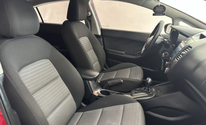 Kia Motors Cerato 1.6 Aut 2016-9