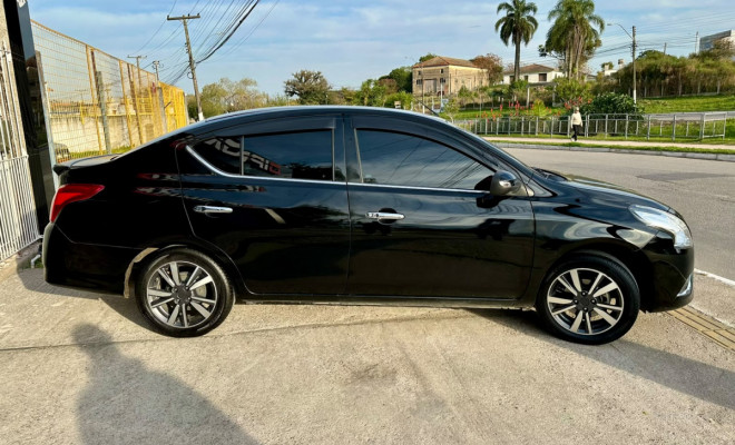 Nissan VERSA SL 1.6 FlexStart - 2019-1
