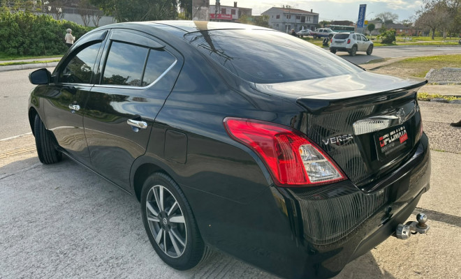 Nissan VERSA SL 1.6 FlexStart - 2019-3