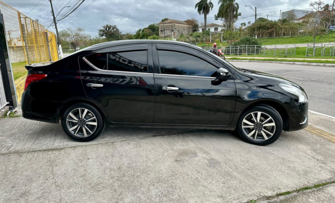 Nissan VERSA SL 1.6 FlexStart - 2019-1