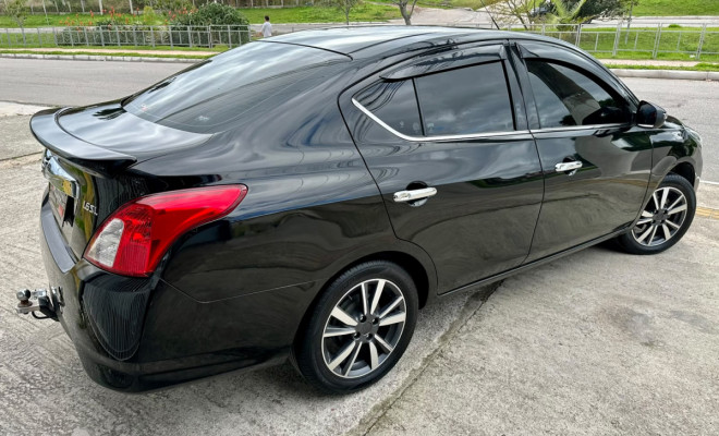 Nissan VERSA SL 1.6 FlexStart - 2019-2