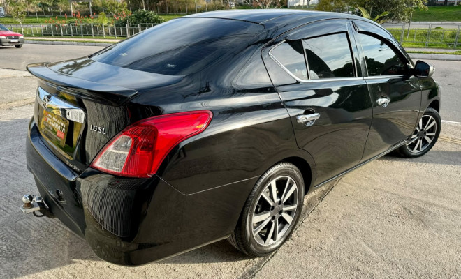 Nissan VERSA SL 1.6 FlexStart - 2019-2