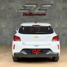 GM - Chevrolet ONIX HATCH LTZ 1.0 12V TB Flex 5p Mec. 2022 Flex-9