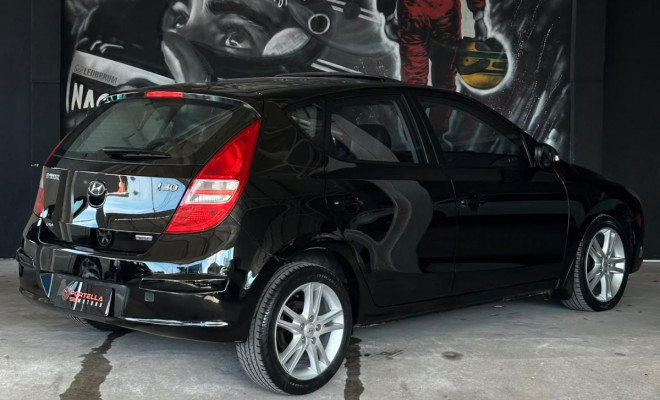 Hyundai i30 2.0 16V 145cv 5p Aut. 2010 Gasolina-1