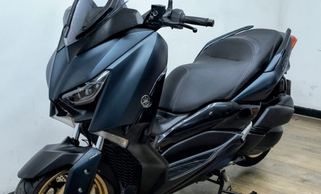 YAMAHA XMAX 250 ABS 2024 Gasolina-1