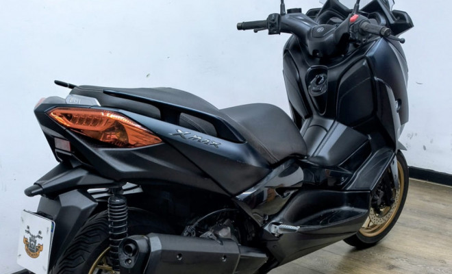 YAMAHA XMAX 250 ABS 2024 Gasolina-11