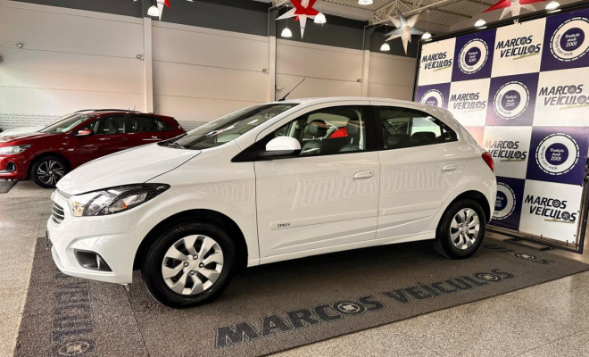 GM - Chevrolet ONIX HATCH LT 1.0 8V FlexPower 5p Mec. 2019 Flex-1