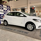 GM - Chevrolet ONIX HATCH LT 1.0 8V FlexPower 5p Mec. 2019 Flex-0