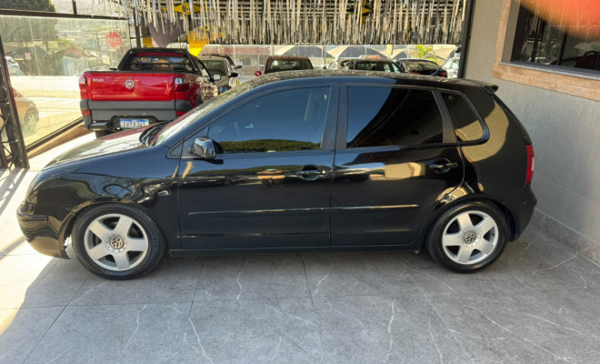 VW - VolksWagen Polo 1.6 Mi/ S.Ouro 1.6Mi 101cv 8V 5p 2005 Flex-2