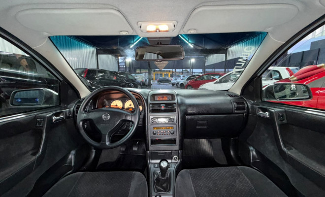 GM - Chevrolet Astra Advantage 2.0 MPFI 8V FlexPower 5p 2011 Flex-5