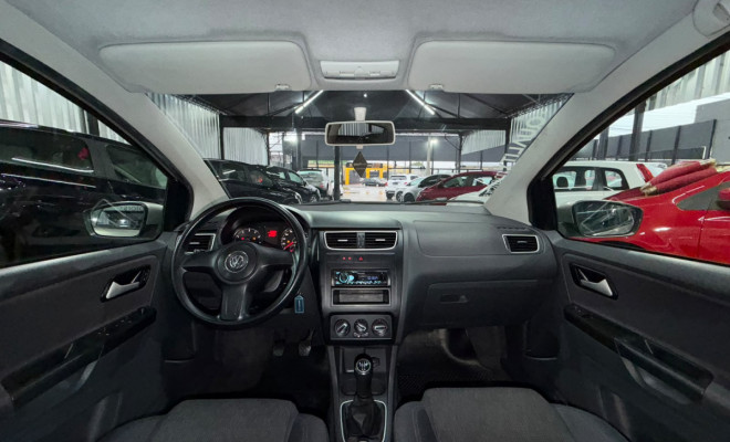 VW - VolksWagen Fox 1.0 Mi Total Flex 8V 5p 2013 Flex-5