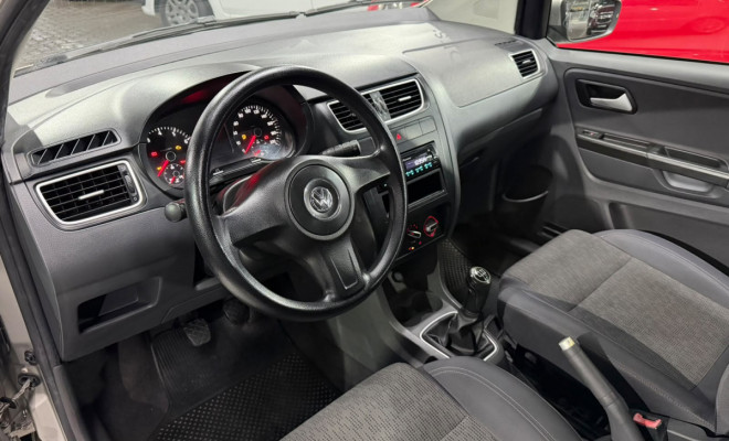 VW - VolksWagen Fox 1.0 Mi Total Flex 8V 5p 2013 Flex-6