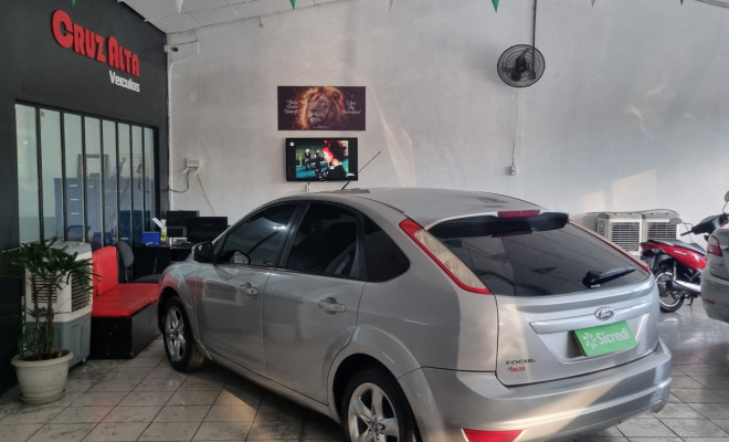 Ford Focus 1.6 S/SE/SE Plus Flex 8V/16V  5p 2011 Flex-3