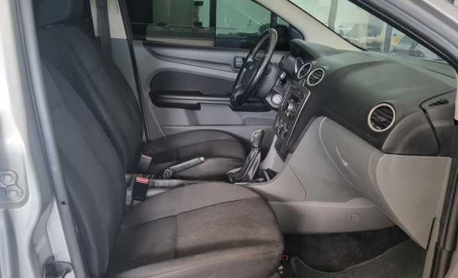 Ford Focus 1.6 S/SE/SE Plus Flex 8V/16V  5p 2011 Flex-6