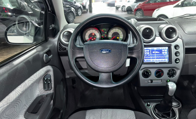 Ford Fiesta Sed. 1.6 8V Flex 4p 2010 Flex-7