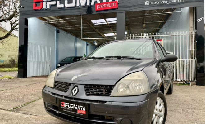 Renault Clio Sedan 1.0 Expression - 2004
