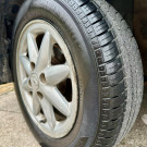 Renault Clio Sedan 1.0 Expression - 2004-5