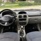 Renault Clio Sedan 1.0 Expression - 2004-9