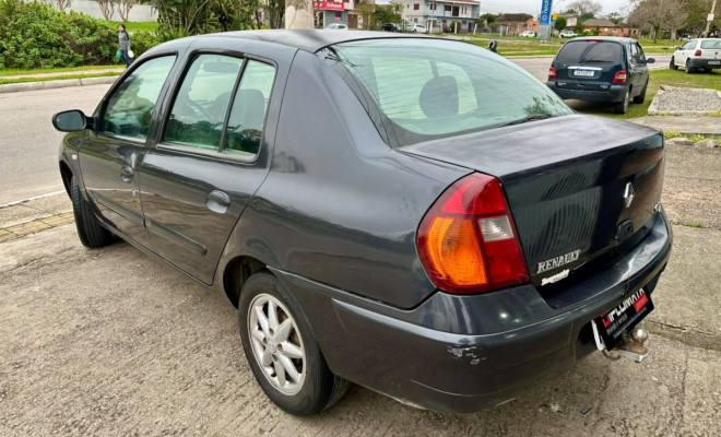 Renault Clio Sedan 1.0 Expression - 2004-3