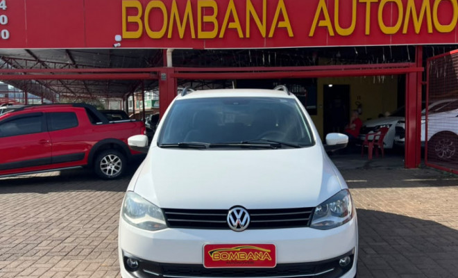 VW - VolksWagen SPACEFOX SPORTLINE/HIGHLINE I MOTION 1.6 2012 Gasolina-6