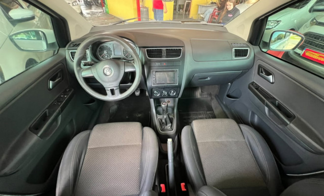 VW - VolksWagen SPACEFOX SPORTLINE/HIGHLINE I MOTION 1.6 2012 Gasolina-7