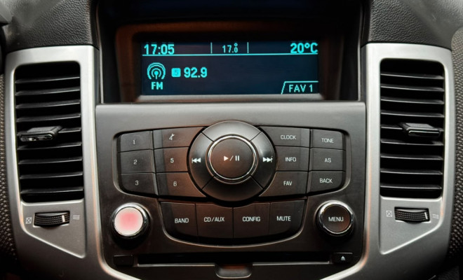 GM - Chevrolet CRUZE LT 1.8 16V FlexPower 4p Mec. 2012 Flex-8