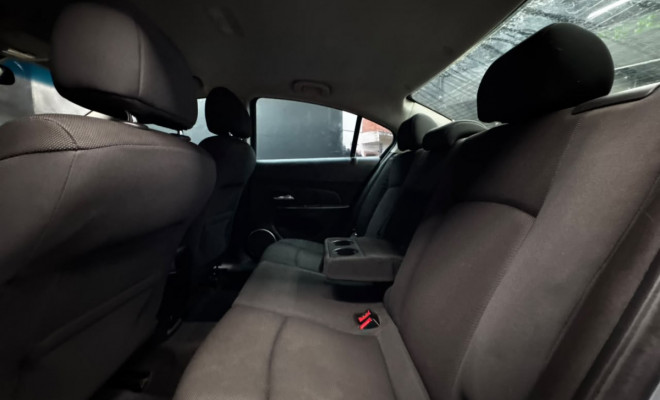 GM - Chevrolet CRUZE LT 1.8 16V FlexPower 4p Mec. 2012 Flex-11