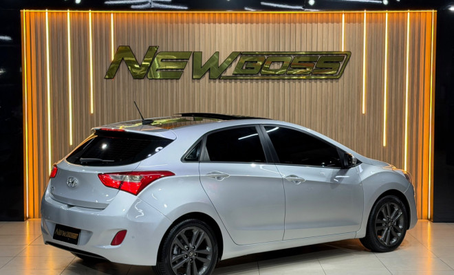 Hyundai i30 1.8 16V Aut. 5p 2016 Gasolina-0