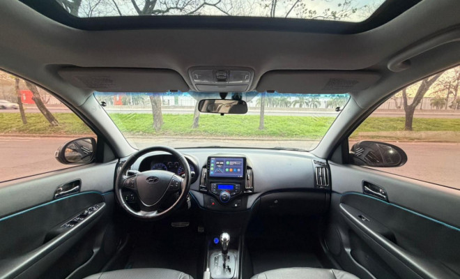 Hyundai i30 2.0 16V 145cv 5p Aut. 2011 Gasolina-5