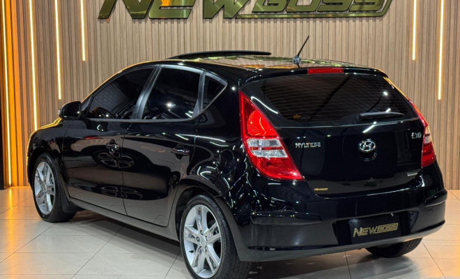 Hyundai i30 2.0 16V 145cv 5p Aut. 2011 Gasolina-4